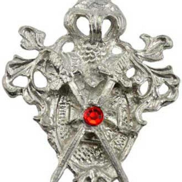 Lancelots Crest amulet