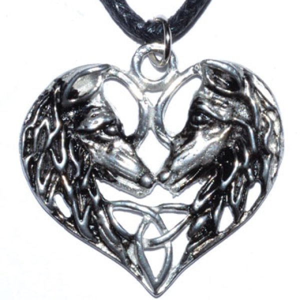 Wolf Lovers amulet