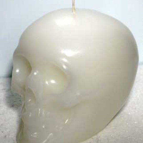 White Skull Candle 3 1/2"