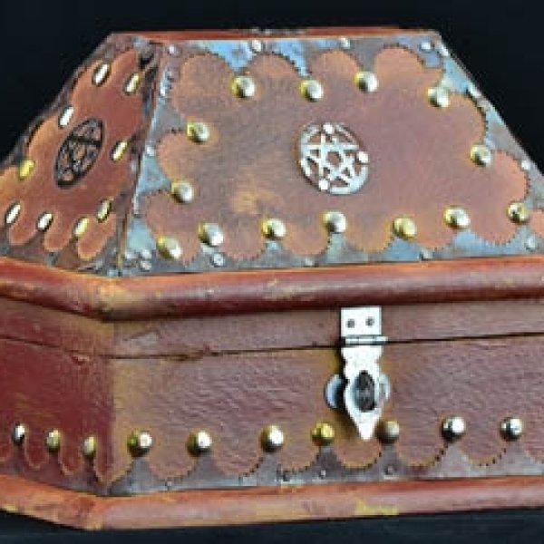 Salem Pentagram Chest