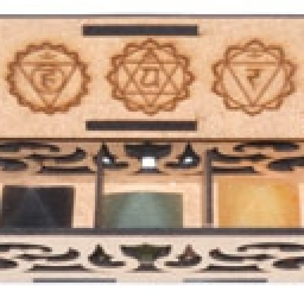 25-30mm Gem Stone pyramid set with Box