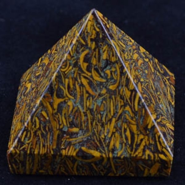 25-30mm Miriam pyramid Calligraphy