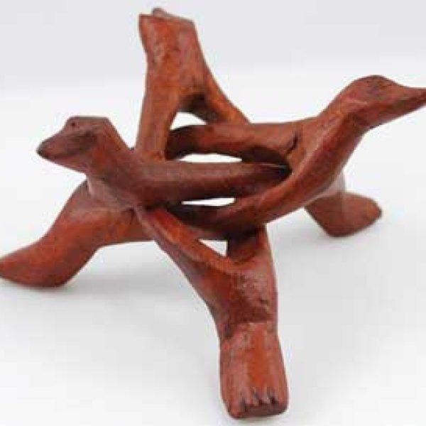 3-Legged Wooden stand 4"