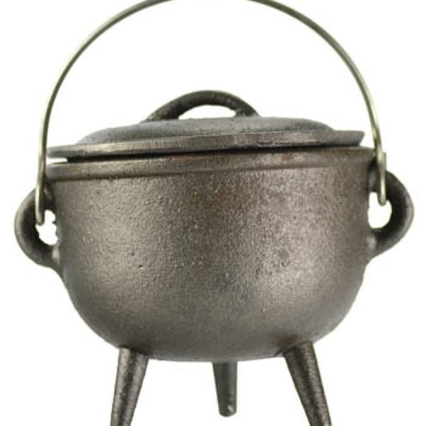 Plain cast iron cauldron 4"