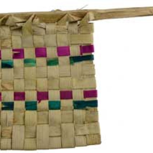 smudge Hand Fan 6 1/2" x 4"